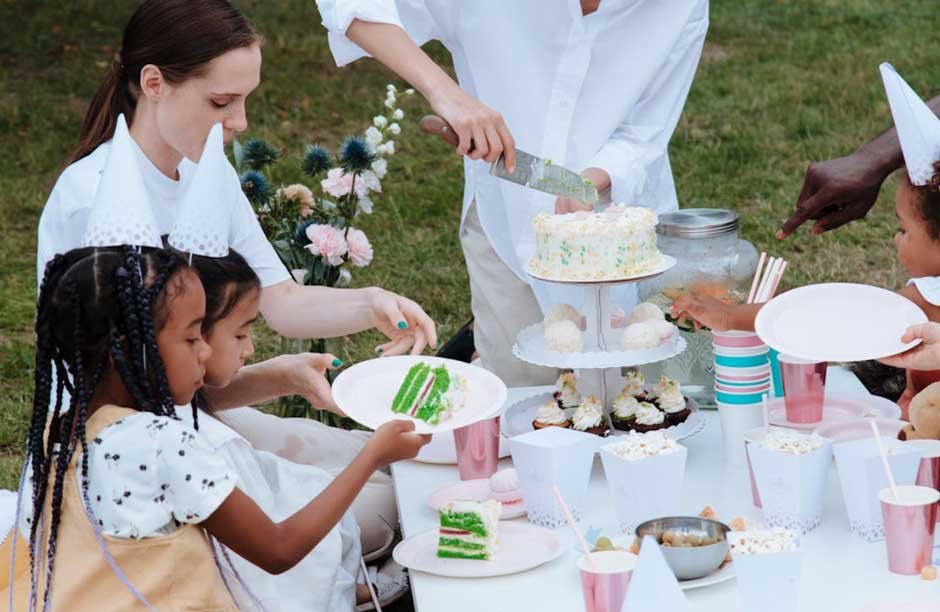 Your Guide to Crafting an Impressive Outdoor Gathering at Home