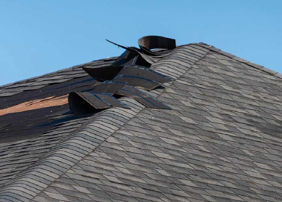 The Role of Shingle Experts in Protecting Your Home from Weather Damage