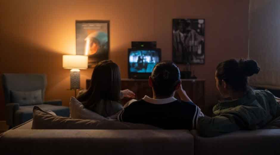 How to Create the Perfect Streaming Setup with Smart Furniture Choices
