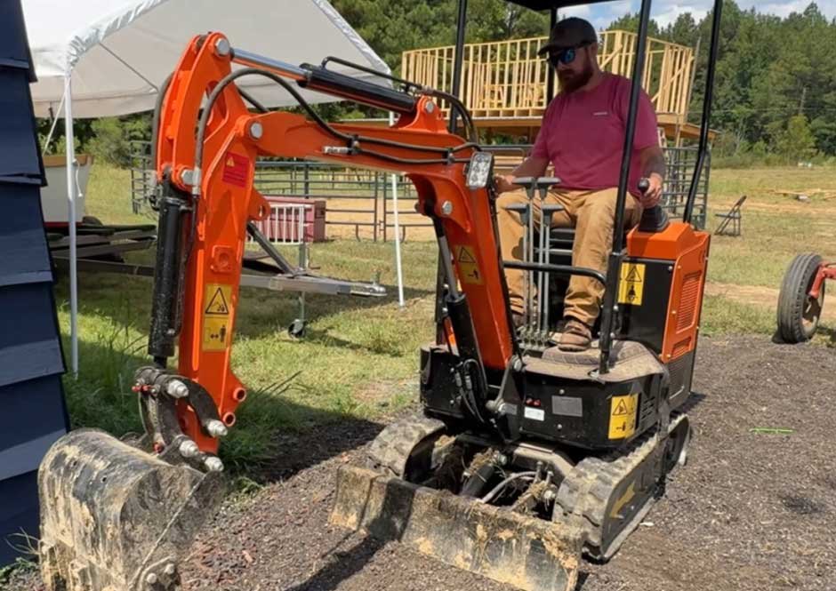 The Ultimate Guide to Mini Excavators for Home Improvement