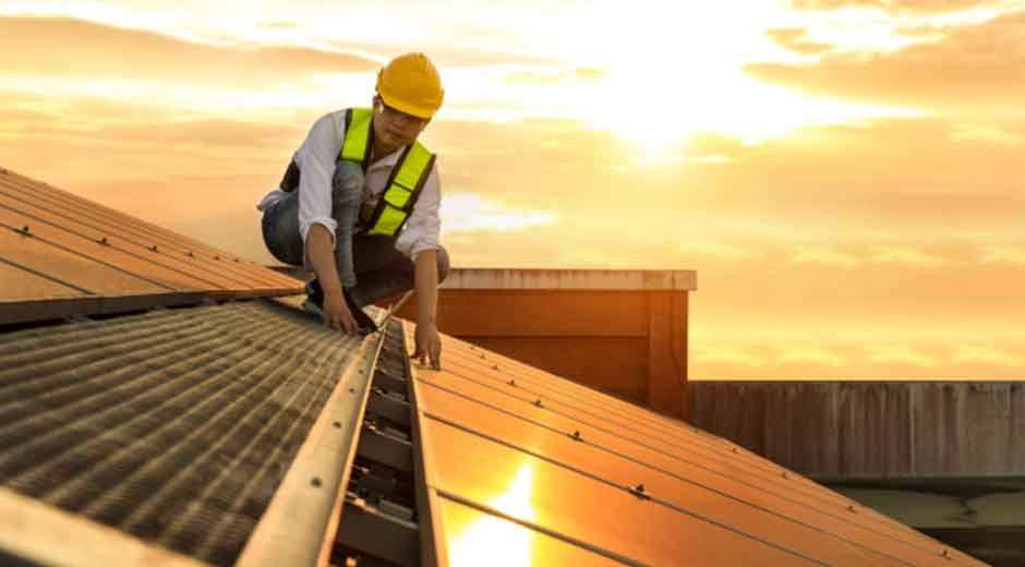 10 Tips for Identifying Early Signs of Roof Deterioration
