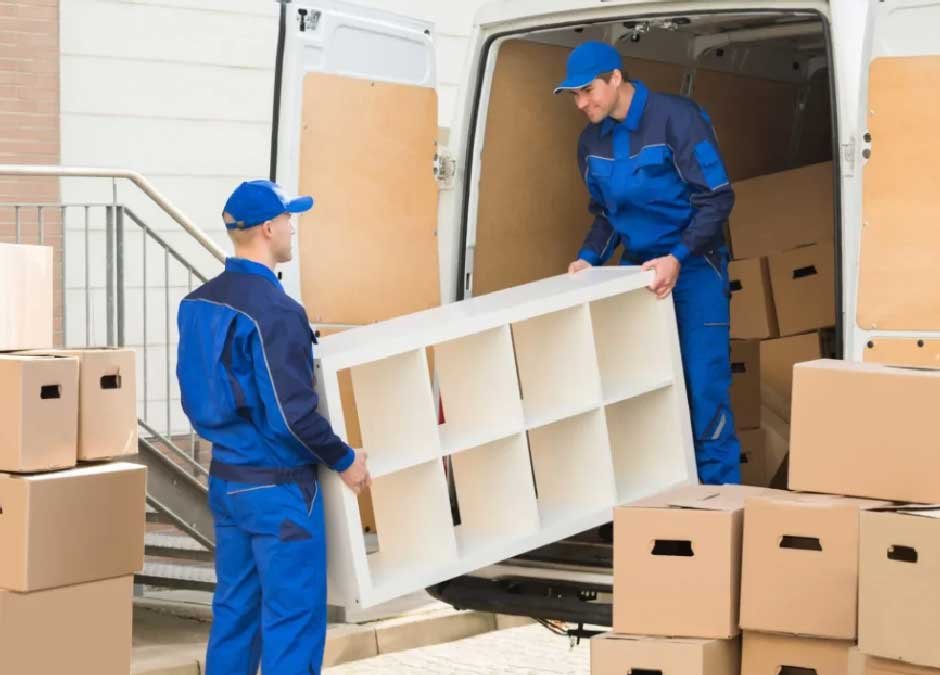 10 Reasons to Hire Professional Movers for a Seamless Relocation