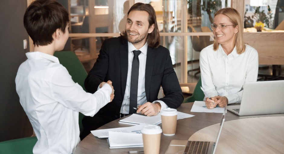 The Benefits Of Mobile CRM Access For Field Insurance Agents