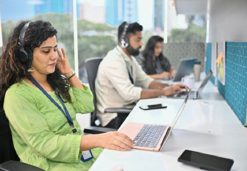 Boosting Agent Efficiency: The Role of Live Agent Assist in Modern Support Systems