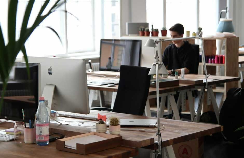 Coworking Conquerors - 5 Ways Coworking is Helping Startups Grow