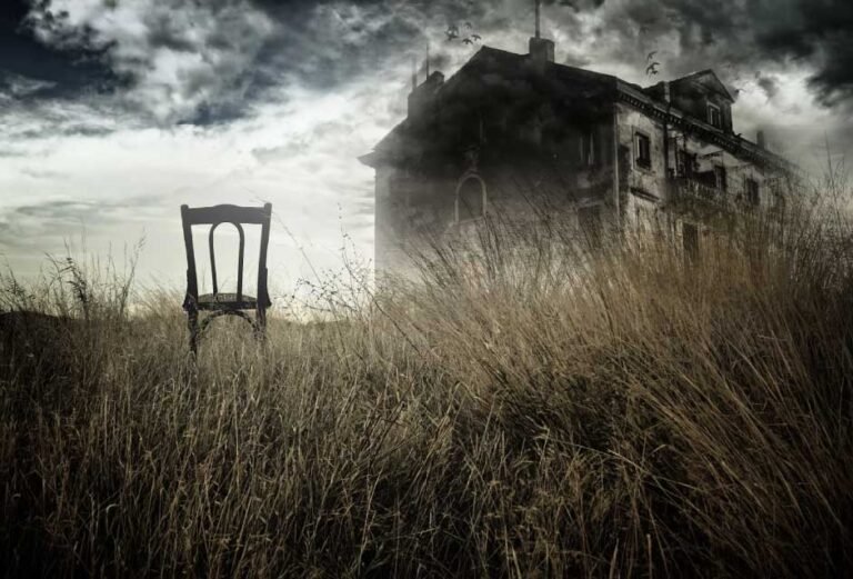 Top 10 Haunted House Games for Thrill Seekers - Upbeat Geek