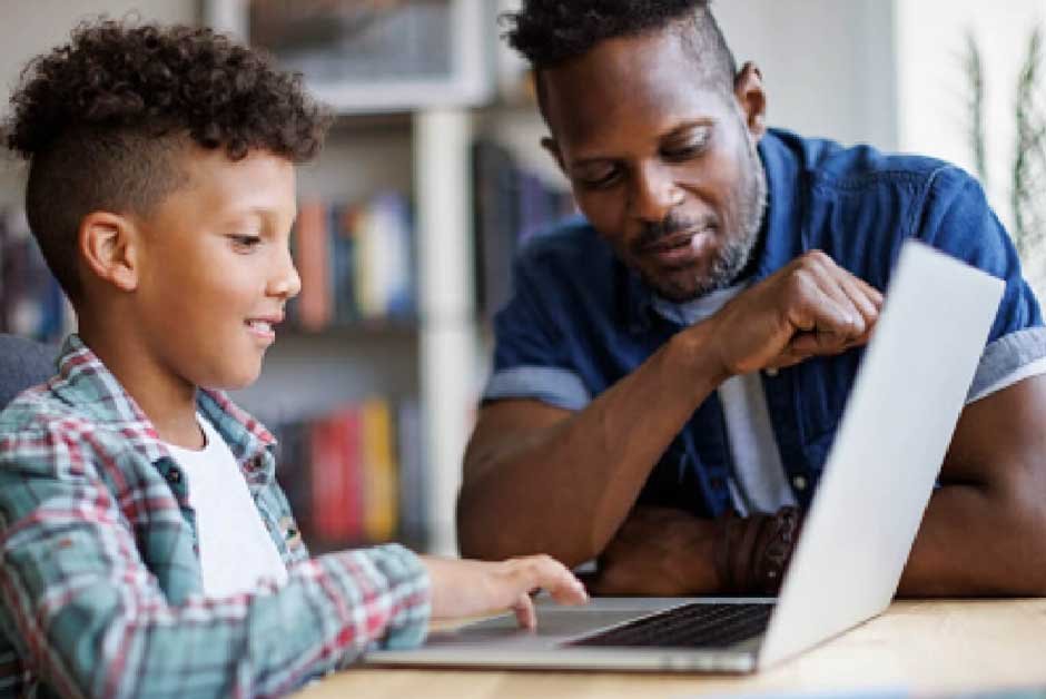 How to Choose the Right Online Middle School: A Guide for Parents