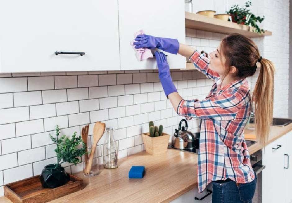 Keeping Kitchens Grease-Free Without Harsh Chemicals