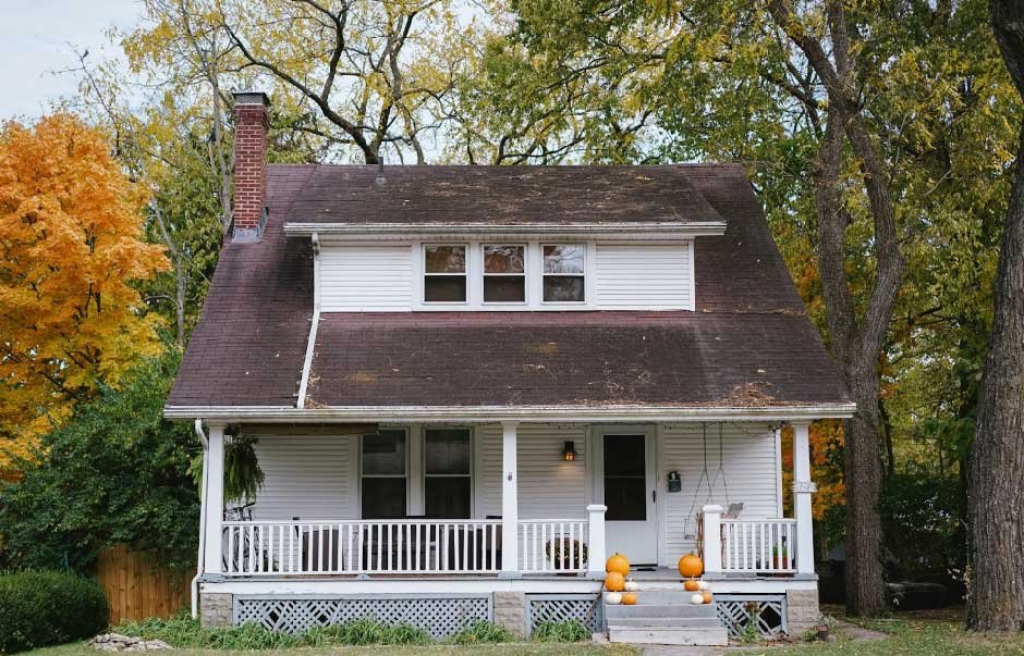 Mad Maintenance: 8 Wildly Simple Ways To Keep Your Roof Rock-Solid