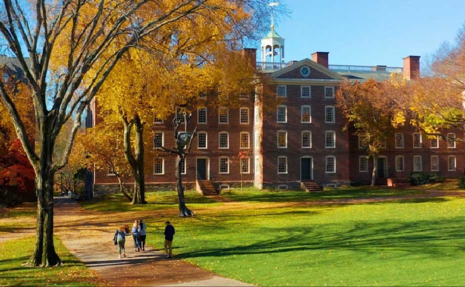 Deep Dive Into The Top Universities In UK And What Sets Them Apart