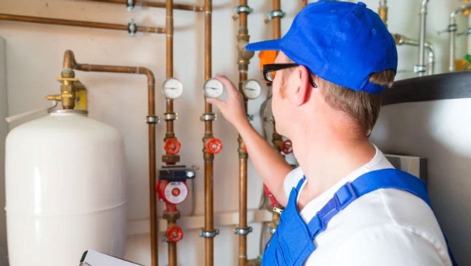 How Pre-Season Heating Maintenance Prevents Winter Breakdowns