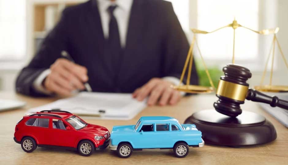How a Personal Injury Lawyer in Las Vegas Can Help You After a Car Crash