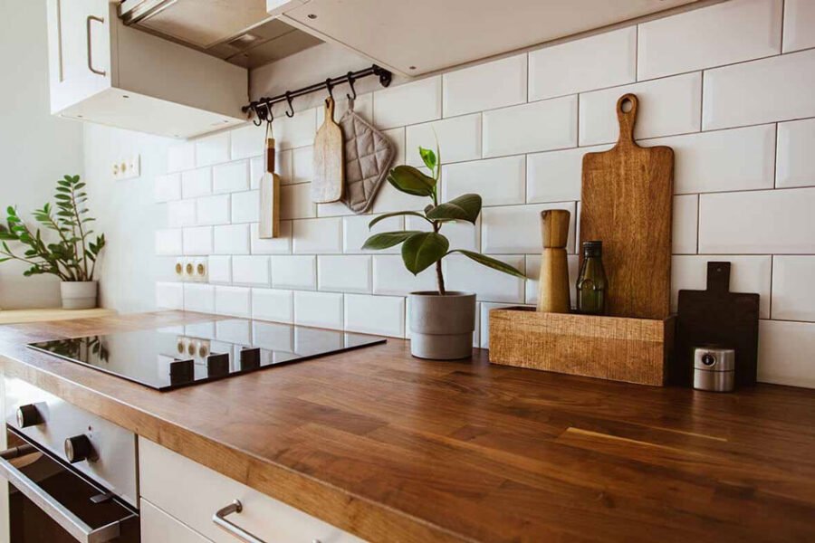 How to Choose the Right Wall Tiles for a Beautiful, Easy-to-Clean Kitchen