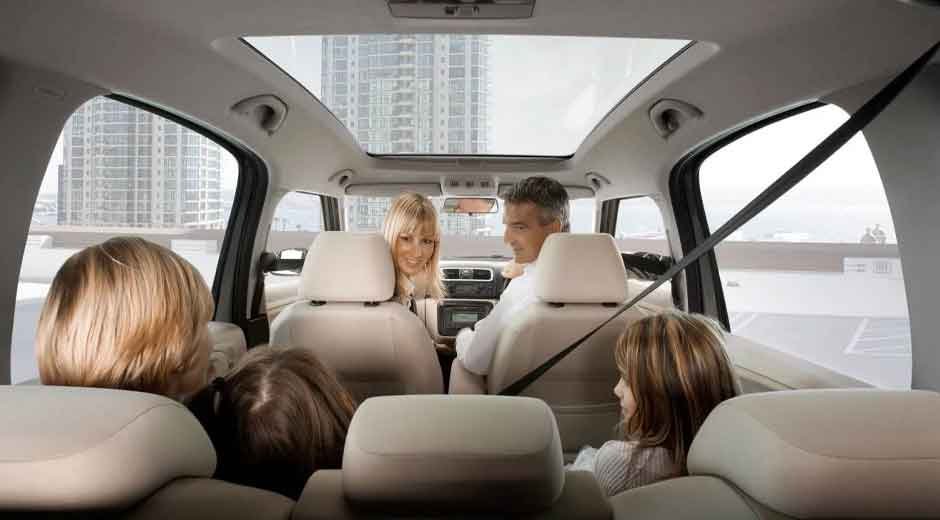 Top-Safety-Features-Parents-Should-Prioritize-in-a-New-Car
