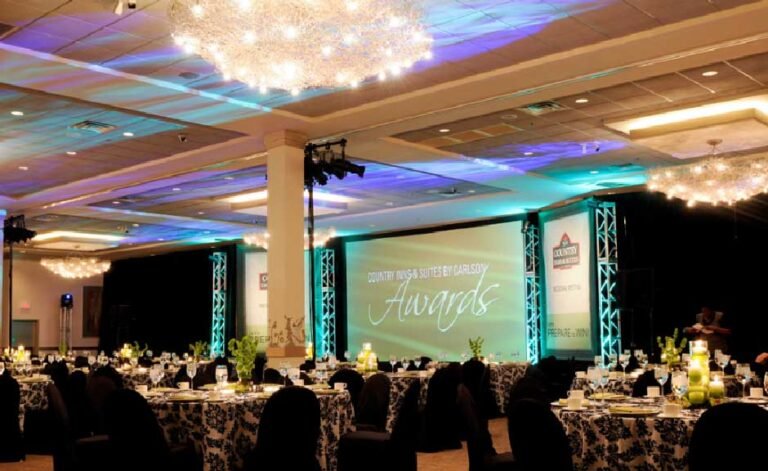 How Conference Venues Aid in Planning a Corporate Event - Upbeat Geek