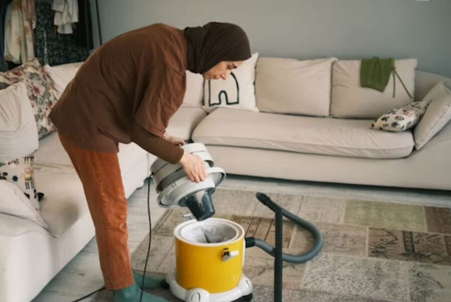 Why Hiring Local Pest Control Technicians Is Smartest Choice For Your Home
