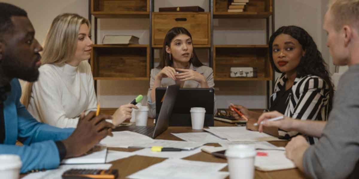 The Rise of Connected Manufacturing: How SMEs Can Compete with Large Enterprises