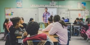 Choosing-Learning-Communities-That-Align-with-Family-Values