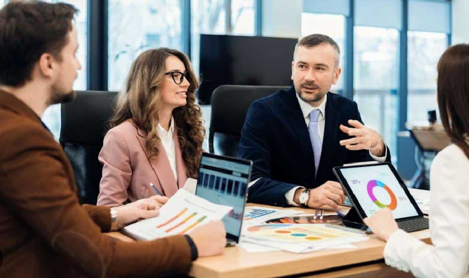 How Digital Platforms Are Expanding Non-Traditional Consulting Roles