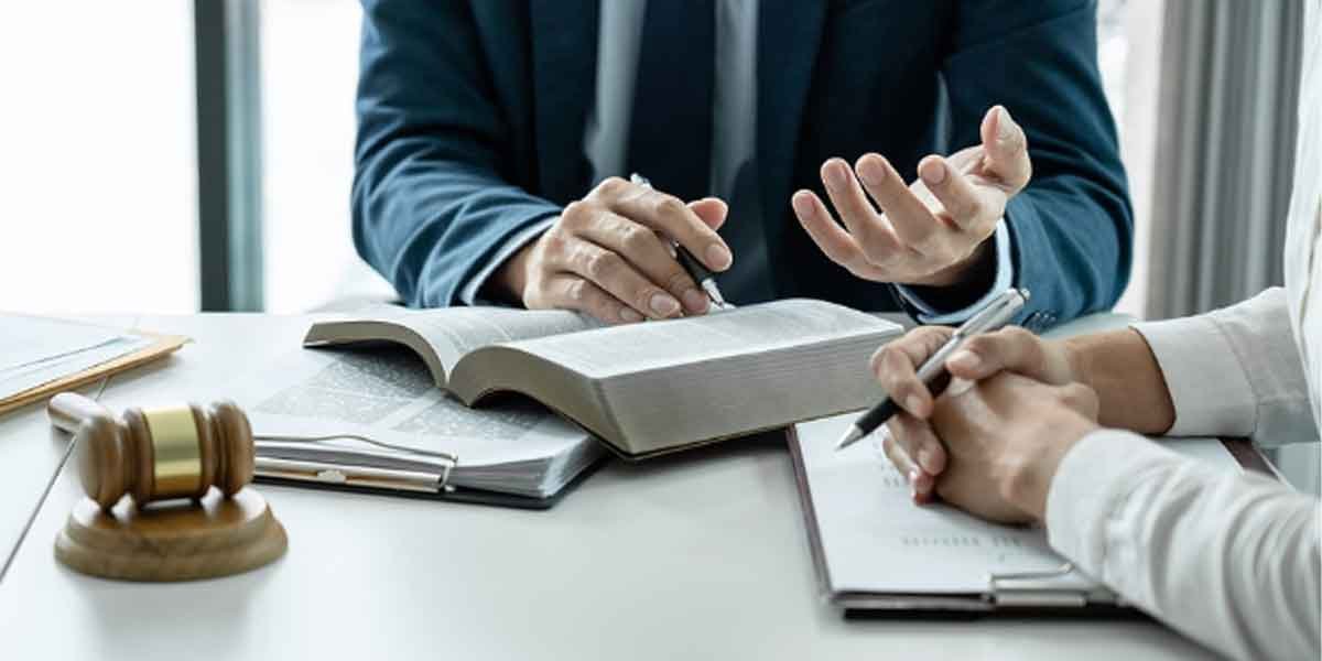 What-Criminal-Defense-Lawyers-Should-Review-Before-Plea-Negotiations